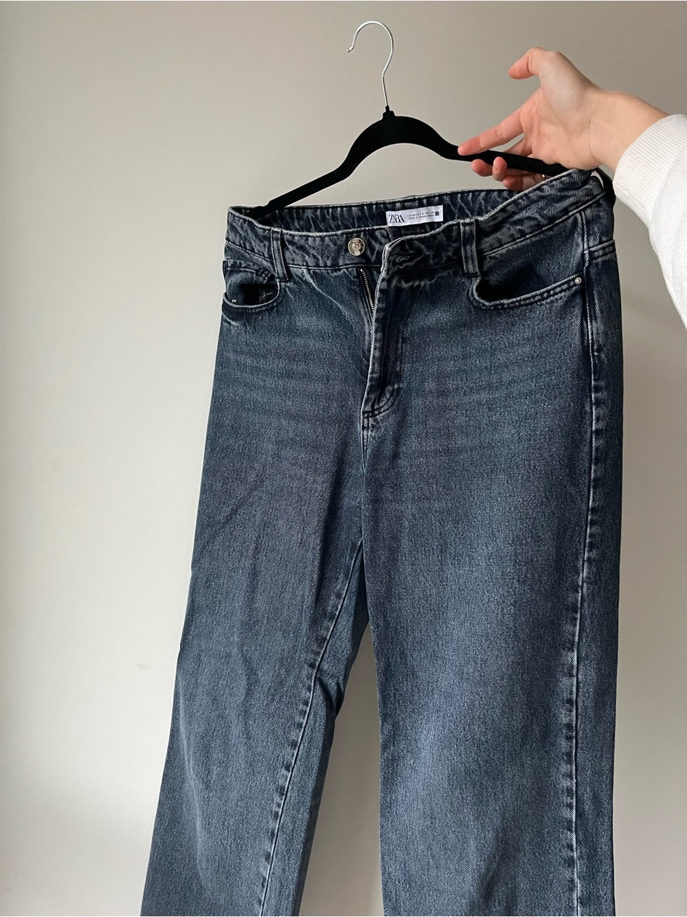 Zara Straight Leg Jeans in Washed Black-Gray